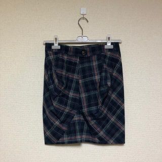 ヴィヴィアンウエストウッド(Vivienne Westwood)のチェックスカート(ひざ丈スカート)