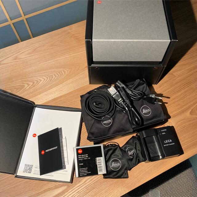 LEICA(ライカ)のライカ Leica Q2 モノクローム フィルター付き スマホ/家電/カメラのカメラ(コンパクトデジタルカメラ)の商品写真