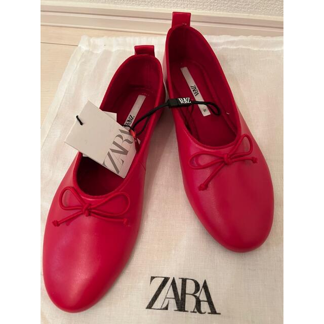 ZARA(ザラ)のZARAザラシューズフラットパンプス　新品 レディースの靴/シューズ(バレエシューズ)の商品写真