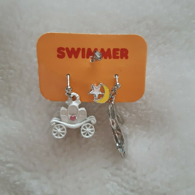 SWIMMER(スイマー)のswimmer　スイマー　ピアス　シンデレラ　硝子の靴　カボチャの馬車 レディースのアクセサリー(ピアス)の商品写真