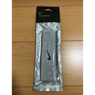 ナイキ(NIKE)のナイキ　ヘアバンド　ヘッドバンド　グレー(トレーニング用品)