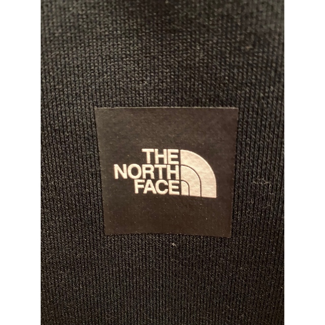 THE NORTH FACE(ザノースフェイス)の⭐︎ shoさん専用　THE NORTH FACE スクエアロゴクルー メンズのトップス(スウェット)の商品写真