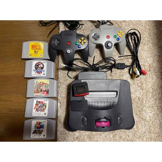 ニンテンドウ64(NINTENDO 64)のニンテンドー64セット(家庭用ゲーム機本体)