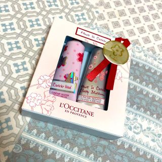 ロクシタン(L'OCCITANE)の【新品未使用】ロクシタン　チェリーブルーミング　ハンドデュオ(ハンドクリーム)