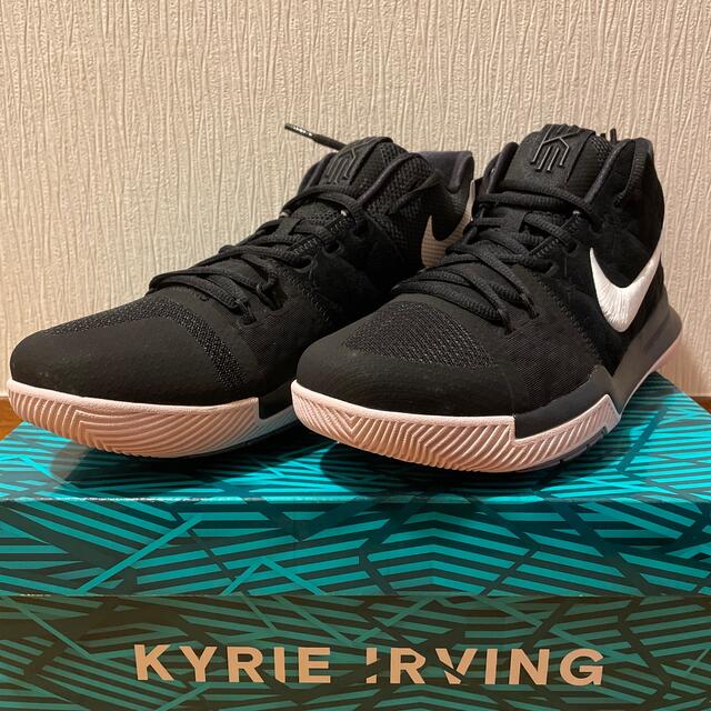 NIKE(ナイキ)のNIKE KYRIE 3 EP スポーツ/アウトドアのスポーツ/アウトドア その他(バスケットボール)の商品写真