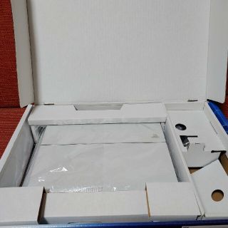 ソニー(SONY)のPS4 CUH1100A Glacier White(家庭用ゲーム機本体)