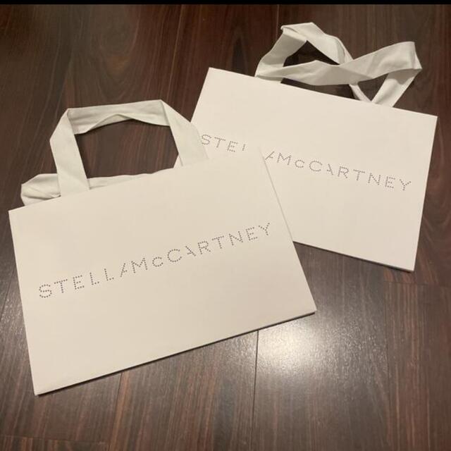 Stella McCartney(ステラマッカートニー)の【最終お値下げ】ステラマッカートニー　紙袋　2枚 レディースのバッグ(ショップ袋)の商品写真