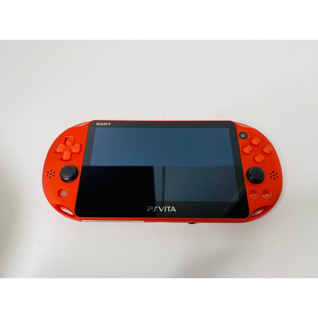 PlayStation Vita(プレイステーションヴィータ)のSONY psvita 本体 PCH-2000 ZA26 美品！ エンタメ/ホビーのゲームソフト/ゲーム機本体(携帯用ゲーム機本体)の商品写真