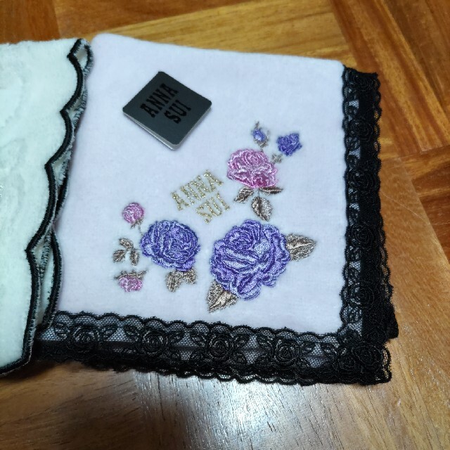 ANNA SUI(アナスイ)の【新品】ANNA SUI アナスイ タオルハンカチ 2枚セット レディースのファッション小物(ハンカチ)の商品写真