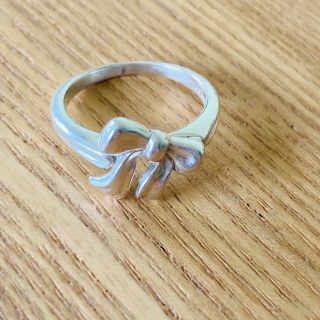 ティファニー(Tiffany & Co.)のティファニー　リボン　シルバー　リング　1990 925‼️(リング(指輪))