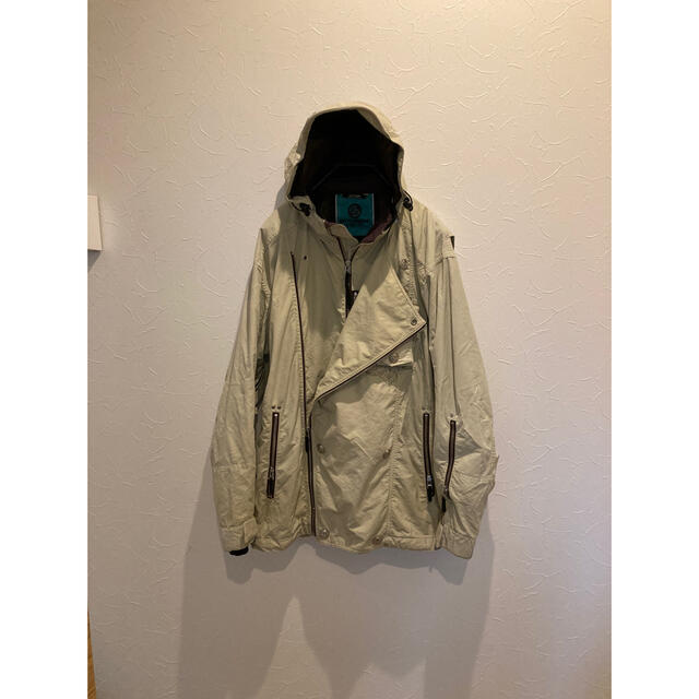 DESCENTE - AIR TO GROUND A-SEVEN エーセブン スノーボードウエアの