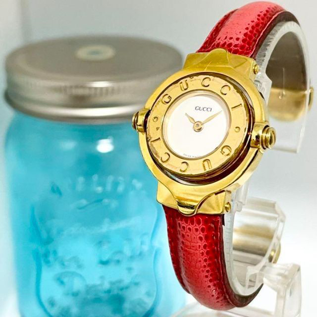 Gucci(グッチ)の320 グッチ時計　レディース腕時計　ゴールド　キャメル　リバーシブル　人気 レディースのファッション小物(腕時計)の商品写真