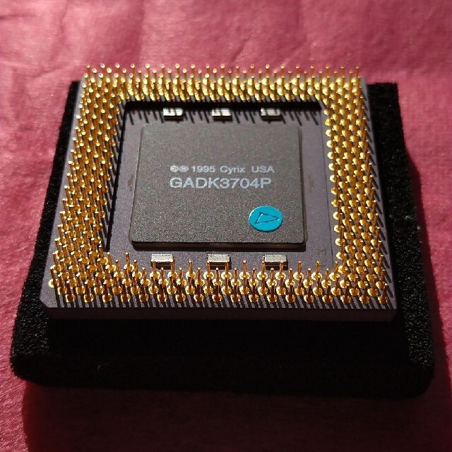 【レトロ】【レア】 CPU 3個セット スマホ/家電/カメラのPC/タブレット(PCパーツ)の商品写真