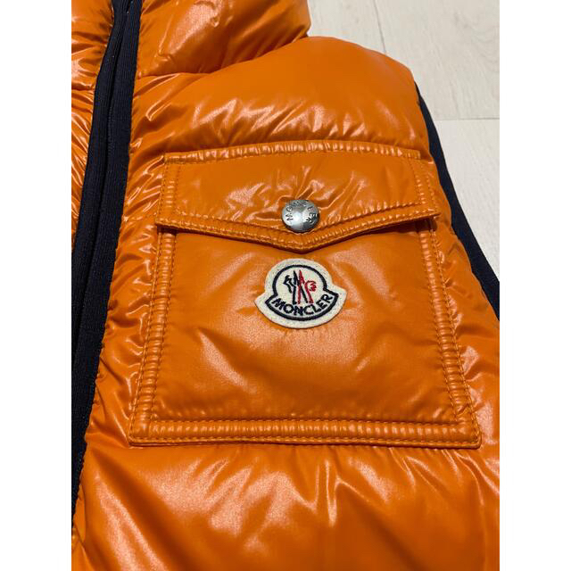 MONCLER(モンクレール)の残り10分　最終値下げ　モンクレール　ダウンベスト　ダウン　ベスト メンズのジャケット/アウター(ダウンベスト)の商品写真