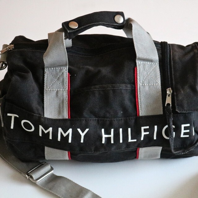 TOMMY HILFIGER(トミーヒルフィガー)の【TOMMY HILFIGER】ショルダーバッグ☆ メンズのバッグ(ショルダーバッグ)の商品写真