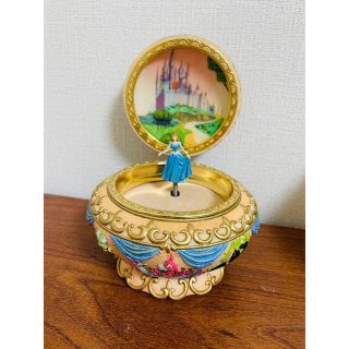 希少!眠れる森の美女 シンデレラ 白雪姫オルゴール ジュエリー