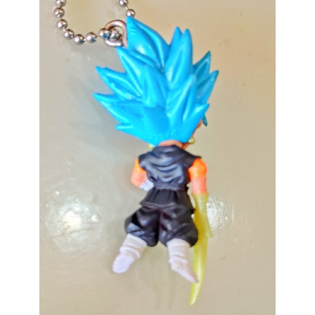 ドラゴンボール(ドラゴンボール)のドラゴンボール　ベジットブルー　ミニフィギュア　ボールチェーン　キーホルダー エンタメ/ホビーのおもちゃ/ぬいぐるみ(キャラクターグッズ)の商品写真