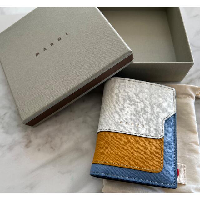marni（マルニ）　二つ折り財布 | フリマアプリ ラクマ