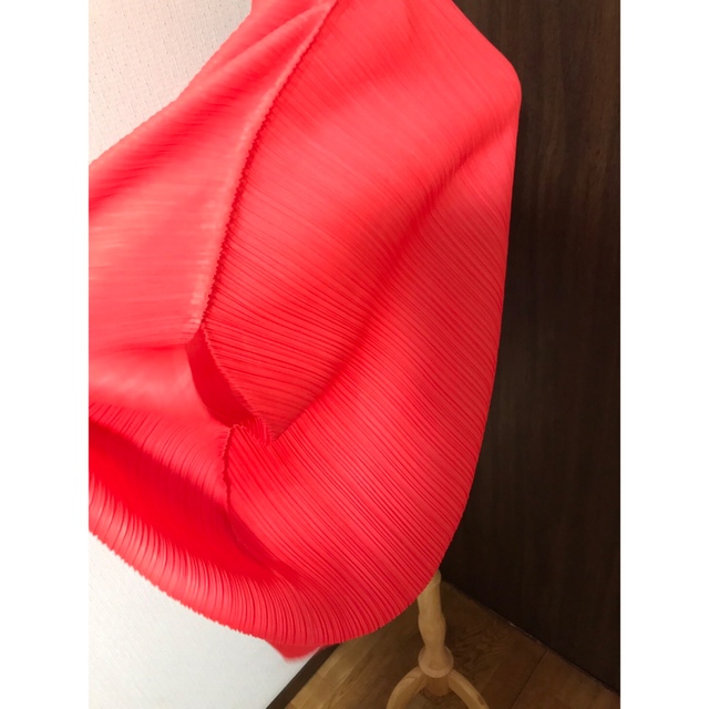 PLEATS PLEASE ISSEY MIYAKE - 新品 タグ付き PLEATS PLEASE