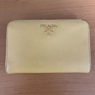 プラダ(PRADA)のPRADA サフィアーノレザー　イエロー　二つ折り財布(財布)