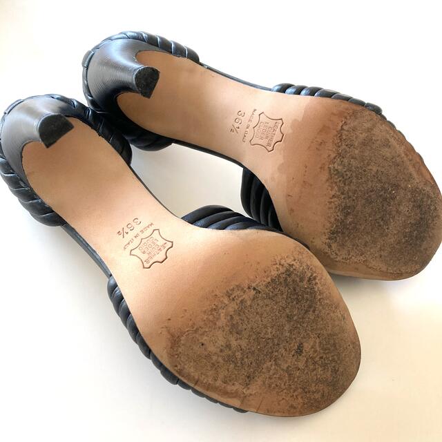GIVENCHY(ジバンシィ)のSALE❣️GIVENCHYジバンシィ パンプス 36.5 レディースの靴/シューズ(ハイヒール/パンプス)の商品写真