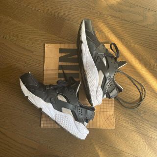 ナイキ(NIKE)のNIKE エアハラチ　AIR HUARACHE ブラック×グレー(スニーカー)