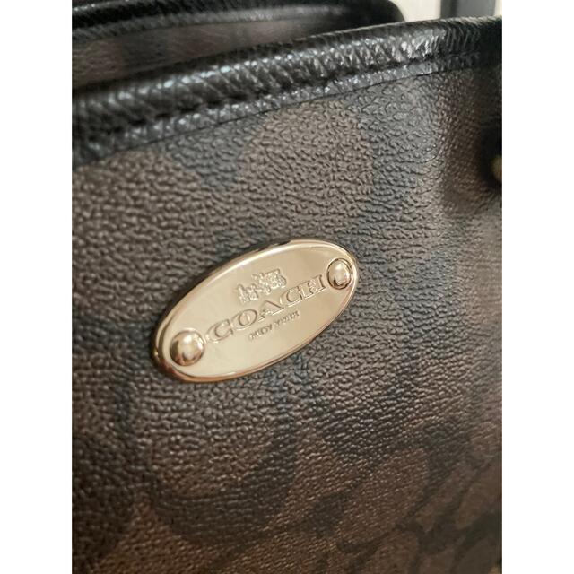 COACH(コーチ)の正規品　未使用に近い　週末値引き　綺麗なコロンと可愛いコーチショルダーバック レディースのバッグ(ショルダーバッグ)の商品写真