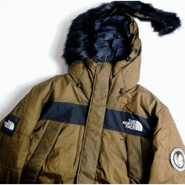 THE NORTH FACE(ザノースフェイス)の新品未使用 ノースフェイス プレミアムグースダウンホワイトレーベル メンズのジャケット/アウター(ダウンジャケット)の商品写真