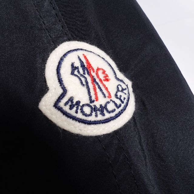 MONCLER(モンクレール)のMONCLER モンクレール　スプリングコート　レディース　ブラック レディースのジャケット/アウター(スプリングコート)の商品写真