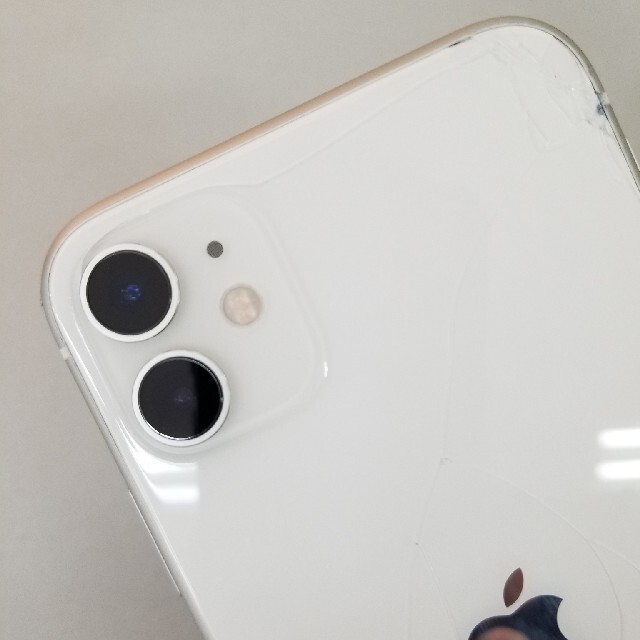 訳あり‼️ iPhone11 128GB au ホワイト SIMフリー - 8
