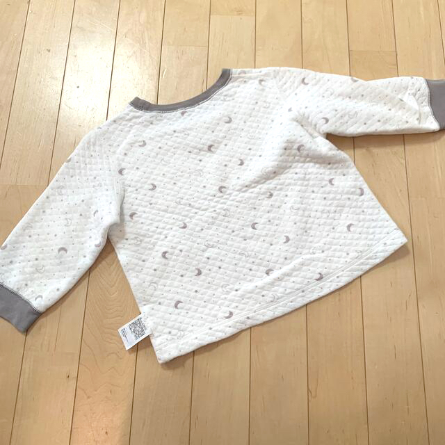 UNIQLO(ユニクロ)のUNIQLO■キルトパジャマ■100 キッズ/ベビー/マタニティのキッズ服男の子用(90cm~)(パジャマ)の商品写真