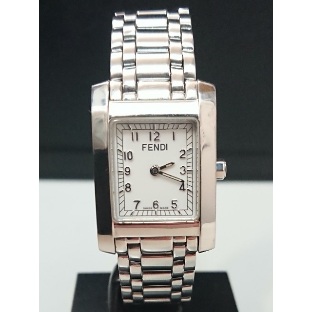 FENDI(フェンディ)の1817 FENDI フェンディ レディース 時計 シルバー 7000L レディースのファッション小物(腕時計)の商品写真