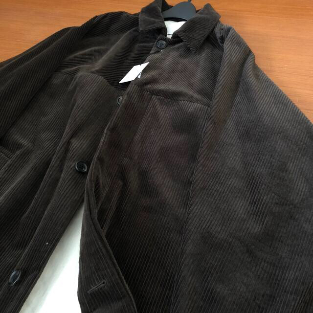 COMOLI(コモリ)のatha コーデュロイコート メンズのジャケット/アウター(ステンカラーコート)の商品写真