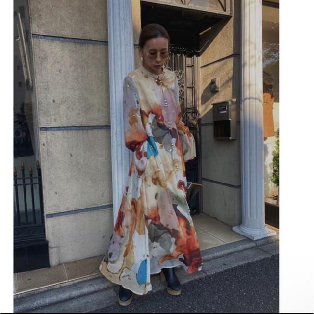 Ameri VINTAGE(アメリヴィンテージ)のUNDRESSED AMELIA INK ART DRESS Sサイズ レディースのワンピース(ロングワンピース/マキシワンピース)の商品写真