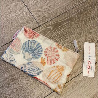 キャスキッドソン(Cath Kidston)のキャスキッドソン　ポーチ　やどかり　新品(ポーチ)