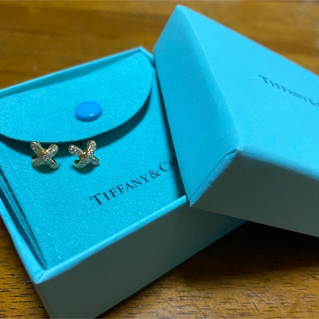 Tiffany & Co.(ティファニー)のティファニー　クロスステッチピアス　ダイヤ レディースのアクセサリー(ピアス)の商品写真