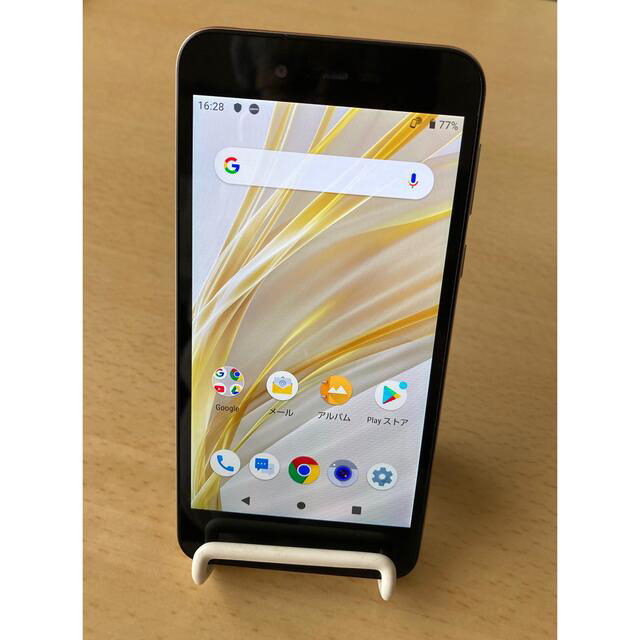 SHARP(シャープ)の【美品】SIMフリー AQUOS SH-M05 ゴールド スマホ/家電/カメラのスマートフォン/携帯電話(スマートフォン本体)の商品写真