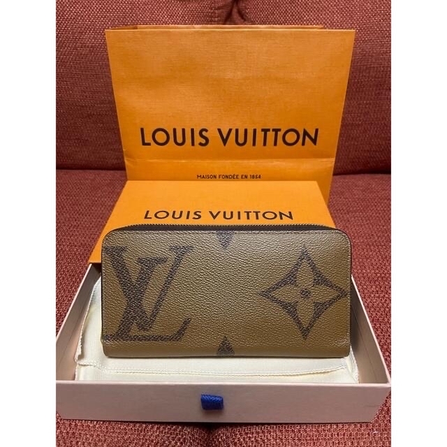 LOUIS VUITTON - LOUIS VUITTON ジャイアント モノグラム ジッピー