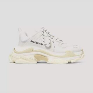 バレンシアガ(Balenciaga)のBALENCIAGA★TRIPLE S SNEAKER 箱付き　ホワイト(スニーカー)