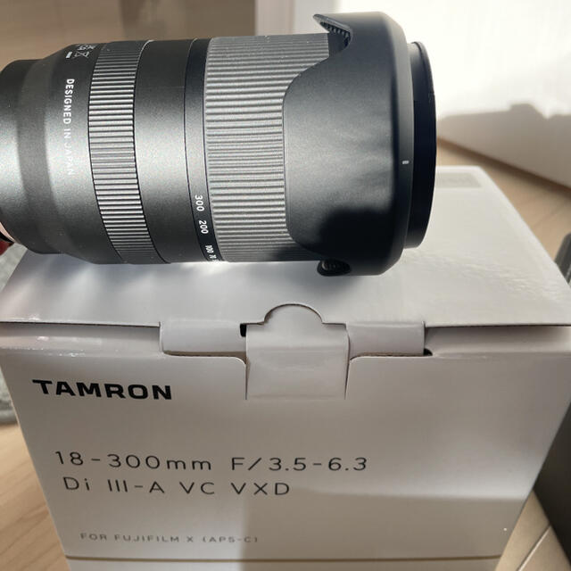 安い特売 TAMRON 18-300mm F3.5-6.3 フジ Xマウント レンズ(ズーム)