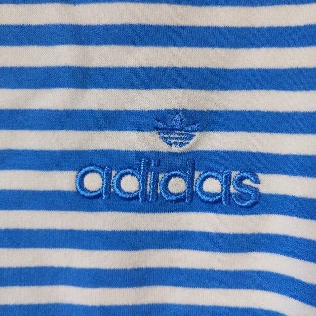 adidas(アディダス)の新品 M アディダス 長袖ボーダー ロールネック ブルーホワイト レディースのトップス(カットソー(長袖/七分))の商品写真