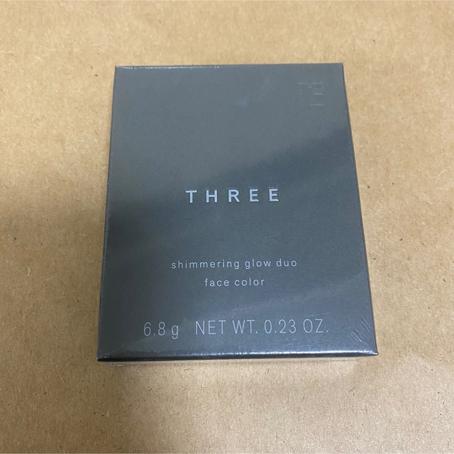 THREE(スリー)のTHREE シマリンググローデュオ　02 コスメ/美容のベースメイク/化粧品(フェイスカラー)の商品写真