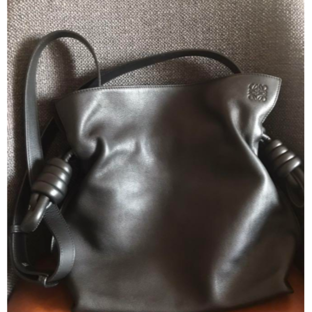がございま LOEWE ノット ショルダーの通販 by 全て正規品✨♡momo ...