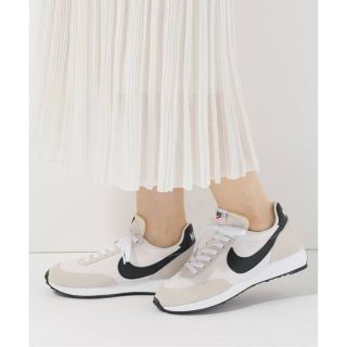 ナイキ(NIKE)のナイキ エアテイルウィンド79  24㎝　ベージュ(スニーカー)