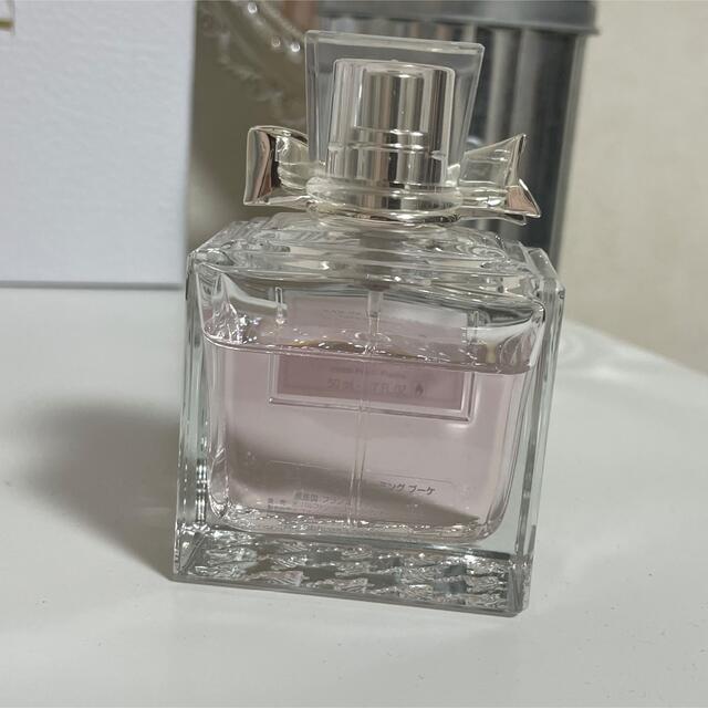 Christian Dior(クリスチャンディオール)のミス ディオール ブルーミング ブーケ オードゥトワレ 50ml コスメ/美容の香水(香水(女性用))の商品写真