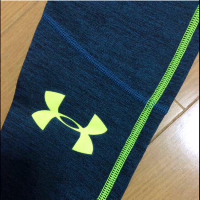 UNDER ARMOUR(アンダーアーマー)のUNDER ARMOUR コンプレッションスパッツ スポーツ/アウトドアのトレーニング/エクササイズ(トレーニング用品)の商品写真