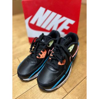 ナイキ(NIKE)のNIKE 23.5  新品　試着のみ(スニーカー)