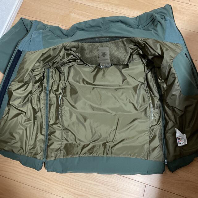 DESCENTE(デサント)のDESCENTE  ALLTERRAIN BEAMS別注 MOUNTAINEER メンズのジャケット/アウター(ダウンジャケット)の商品写真