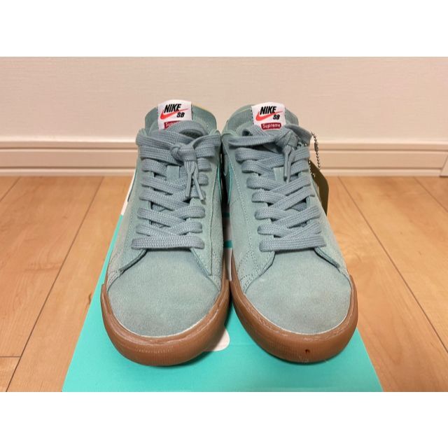 Supreme(シュプリーム)のSupreme Nike SB Blazer Low GTシュプリームブレイザー メンズの靴/シューズ(スニーカー)の商品写真