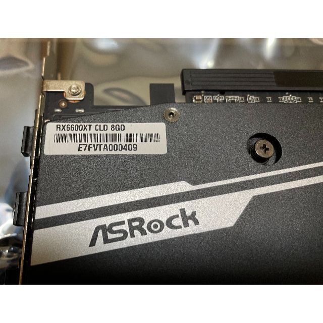 ASRock radeon RX 6600 XT　その２ スマホ/家電/カメラのPC/タブレット(PCパーツ)の商品写真